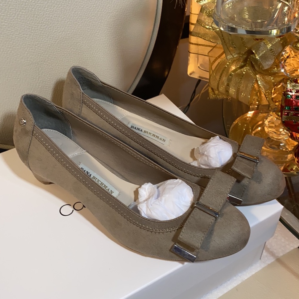 Dana Buckman Used in very good condition. - Picture 9 of 11